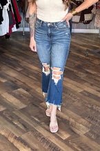 Zenana Distressed Knee Frayed Hem Cropped Denim