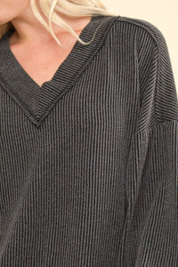 VERY J Two Tone Ribbed V-Neck Exposed Seam Top**