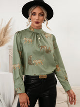 Leopard Graphic Mock Neck Puff Sleeve Blouse**