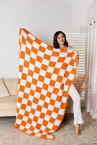 Cuddley Checkered Decorative Throw Blanket**