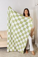 Cuddley Checkered Decorative Throw Blanket**