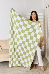 Cuddley Checkered Decorative Throw Blanket**