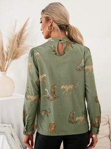 Leopard Graphic Mock Neck Puff Sleeve Blouse**