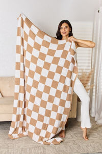 Cuddley Checkered Decorative Throw Blanket**