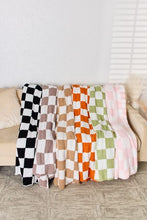 Cuddley Checkered Decorative Throw Blanket**