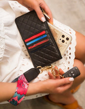 Quilted Wallet With Printed Wristlet